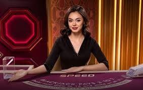Antarmuka permainan Shio Game yang intuitif